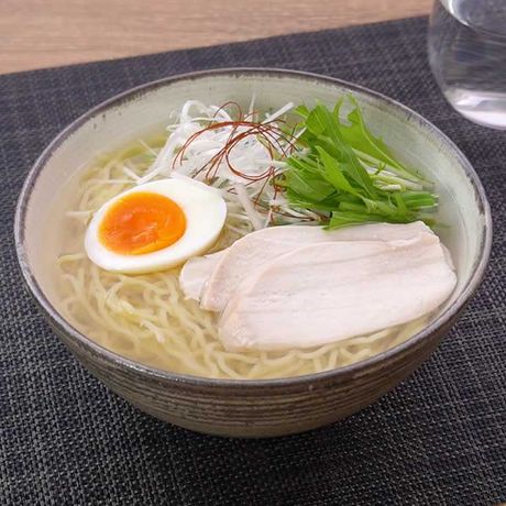 シンプルだけど深い味わい 塩ラーメンのレシピ動画 作り方 Delish Kitchen