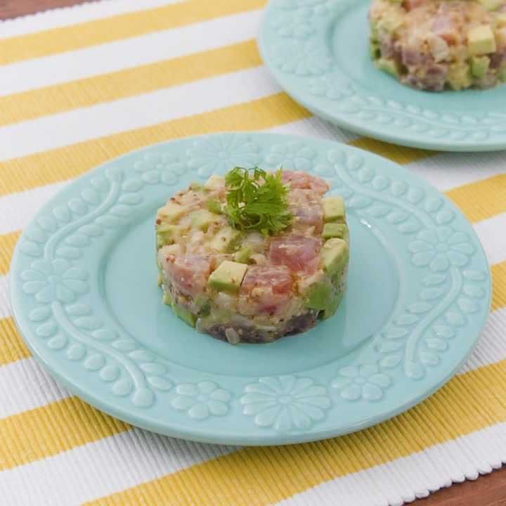 マグロとアボカドのタルタル