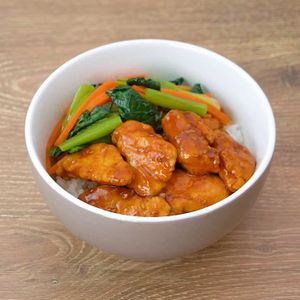 「ささみと小松菜のピリ辛丼」のレシピ動画