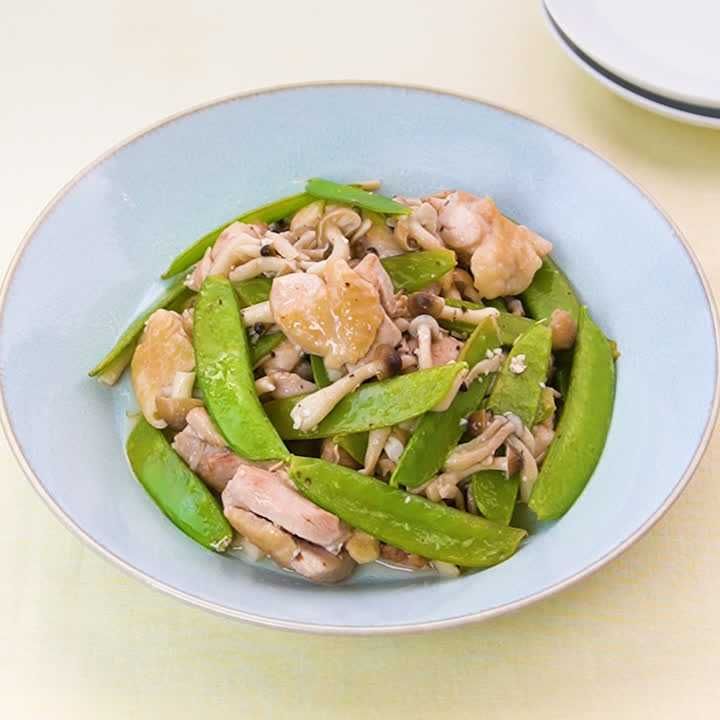鶏肉と絹さやのレモンバター炒め