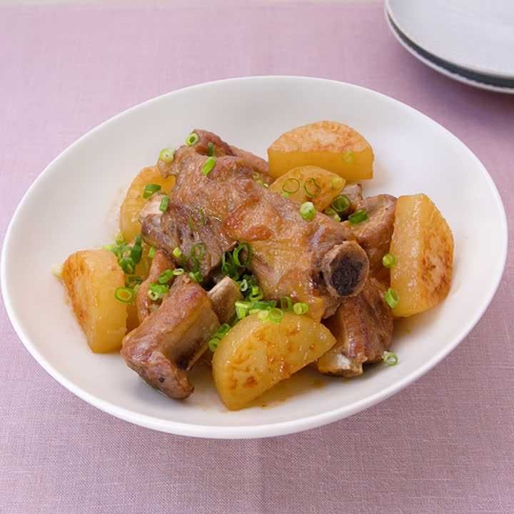 スペアリブと大根のみそ煮