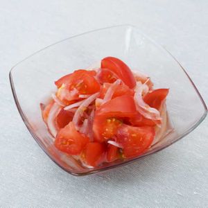 「トマトと玉ねぎの甘酢あえ」のレシピ動画