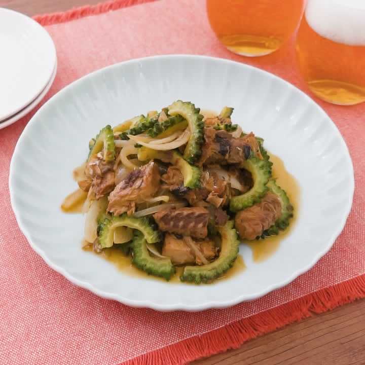 ゴーヤーとサバ缶のピリ辛炒め