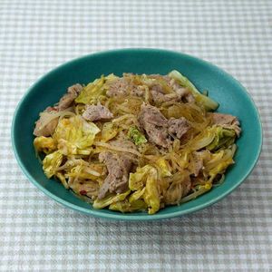 「豚肉とキャベツのピリ辛煮」のレシピ動画