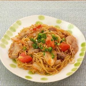 「豚トマキムチ焼きそば」のレシピ動画