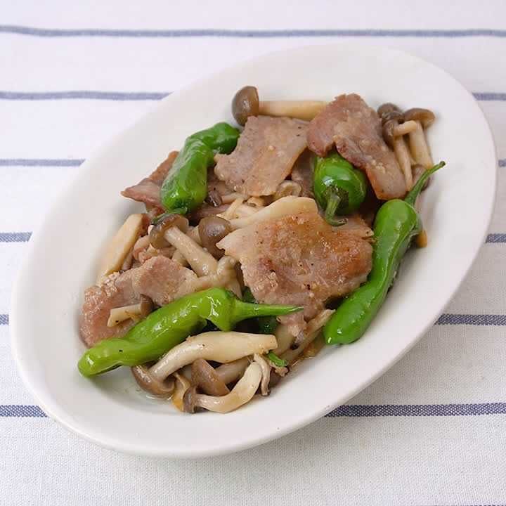 豚バラ肉とししとうの塩にんにく炒め