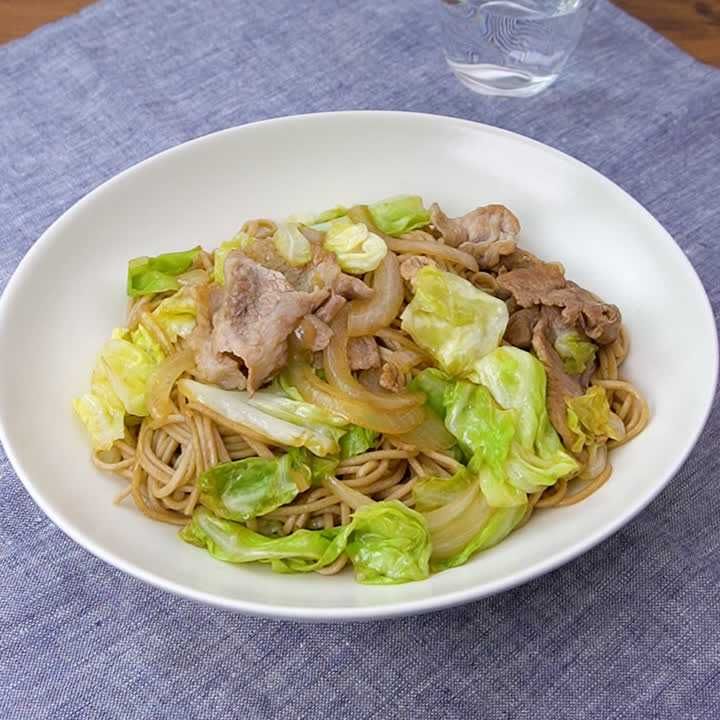 簡単調理 そば焼きそばのレシピ動画 作り方 Delish Kitchen 簡単調理 そば焼きそばのレシピ動画 作り方 Delish Kitchen