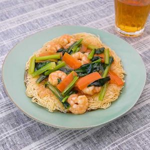 揚げそうめんのえびあんかけ