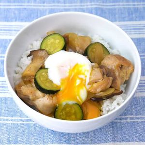 「鶏の七味焼き丼」のレシピ動画