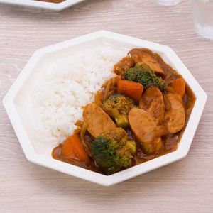「魚肉ソーセージカレー」のレシピ動画