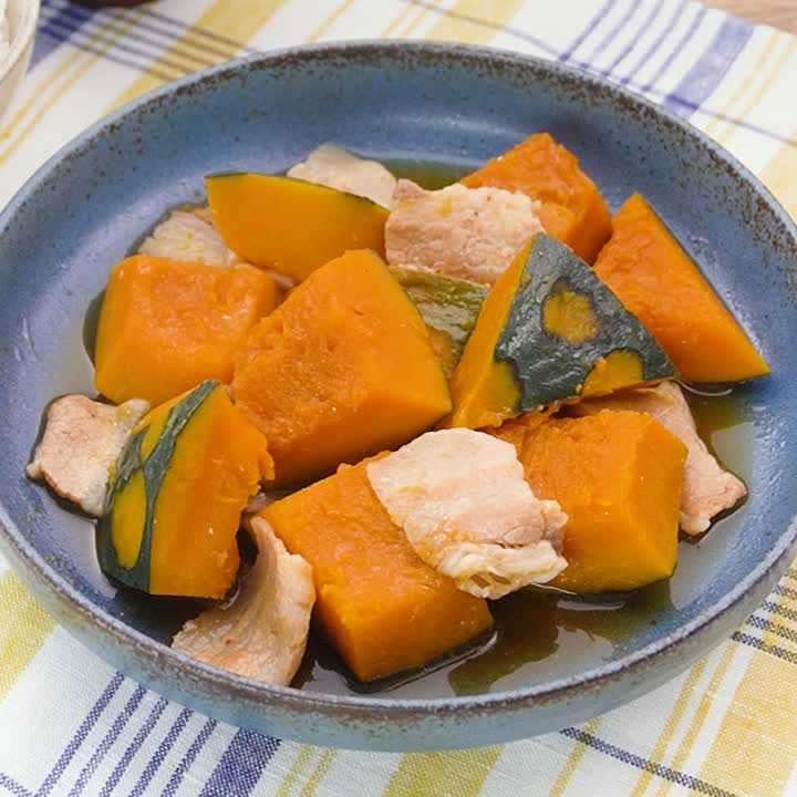肉のうま味が絶品 豚バラ肉とかぼちゃの煮物のレシピ動画 作り方 Delish Kitchen