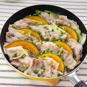 「豚肉とかぼちゃと白菜のうま煮」のレシピ動画