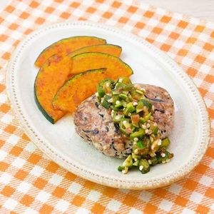 「梅オクラだれの豆腐ハンバーグ」のレシピ動画