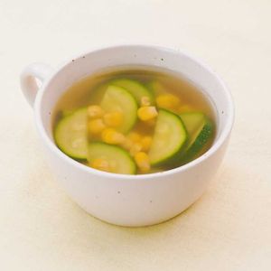 「ズッキーニとコーンのスープ」のレシピ動画