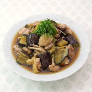 「鶏肉となすのしょうが煮」のレシピ動画