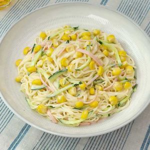 「きゅうりとハムのサラダそうめん」のレシピ動画
