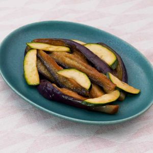 「なすとズッキーニの中華あえ」のレシピ動画