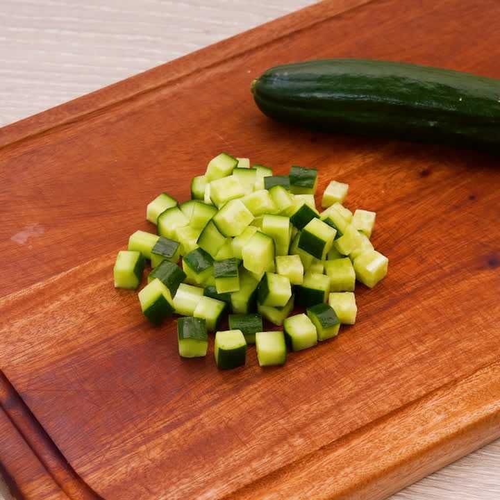 きゅうりの角切り