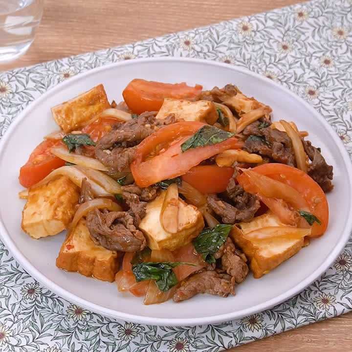 牛肉と厚揚げのバジル炒め