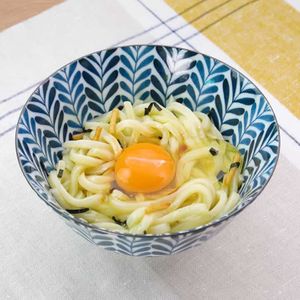 「お茶漬けの素釜玉うどん」のレシピ動画