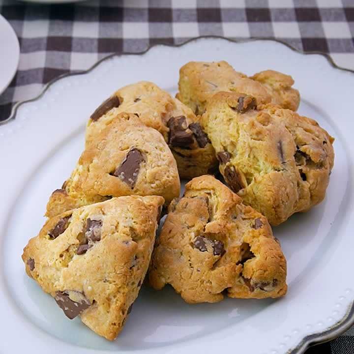 ホットケーキミックスで簡単 マーガリンで作るお手軽スコーンのレシピ動画 作り方 Delish Kitchen ホットケーキミックスで簡単 マーガリンで作るお手軽スコーンのレシピ動画 作り方 Delish Kitchen