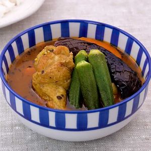 「夏野菜スープカレー」のレシピ動画