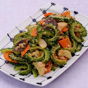 「ゴーヤーとエリンギのツナ味噌炒め」のレシピ動画