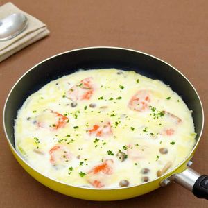 「鮭としめじのクリームグラタン風」のレシピ動画