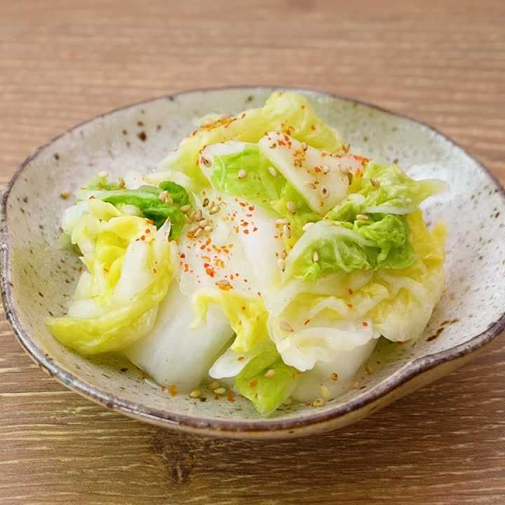 白菜とにんにくの漬物