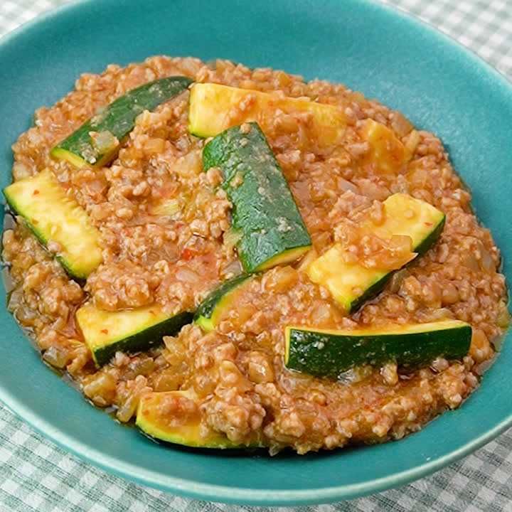 20分で完成！時短献立♪ ズッキーニのレンジ麻婆風のレシピ動画