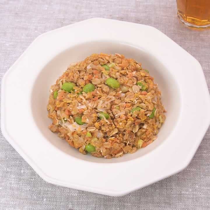 鮭と枝豆のオートミールチャーハン