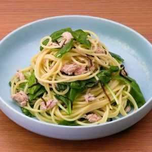 「ベビーリーフと塩昆布の冷製パスタ」のレシピ動画
