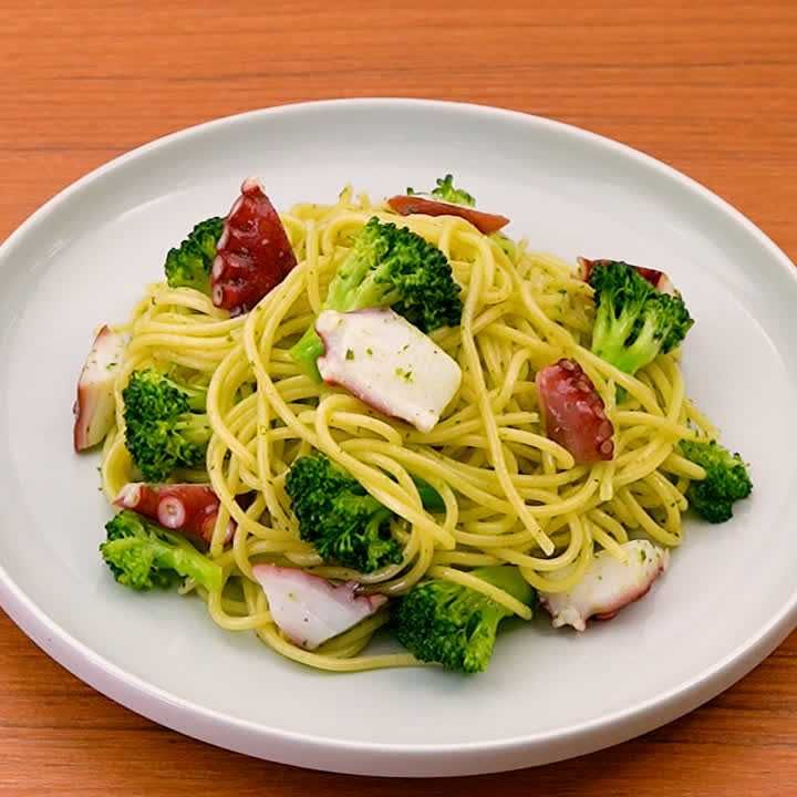ブロッコリーとたこの冷製パスタ