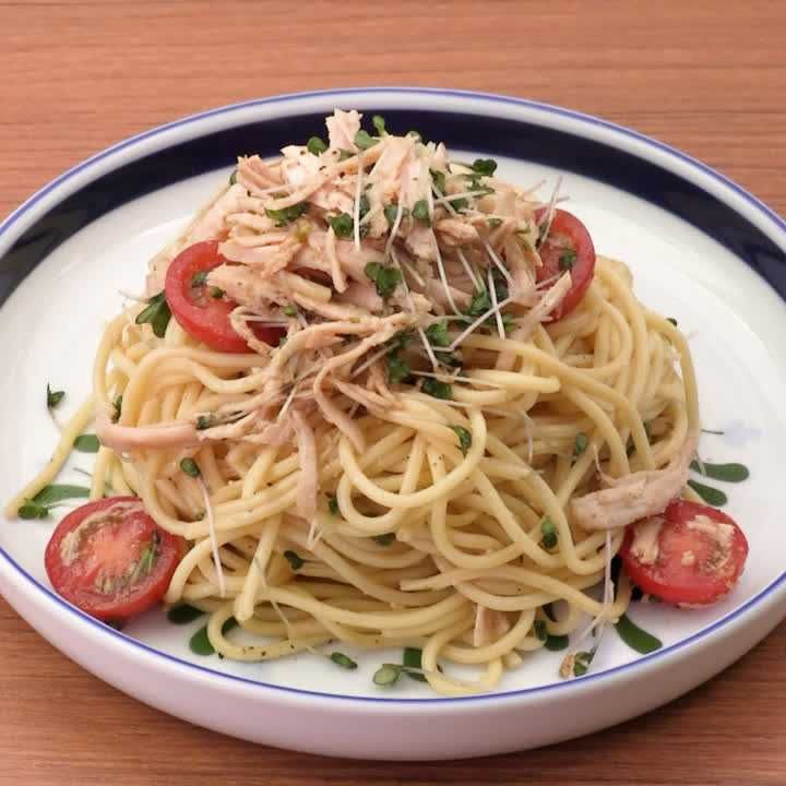 ブロッコリースプラウトとチキンのごまドレ冷製パスタ