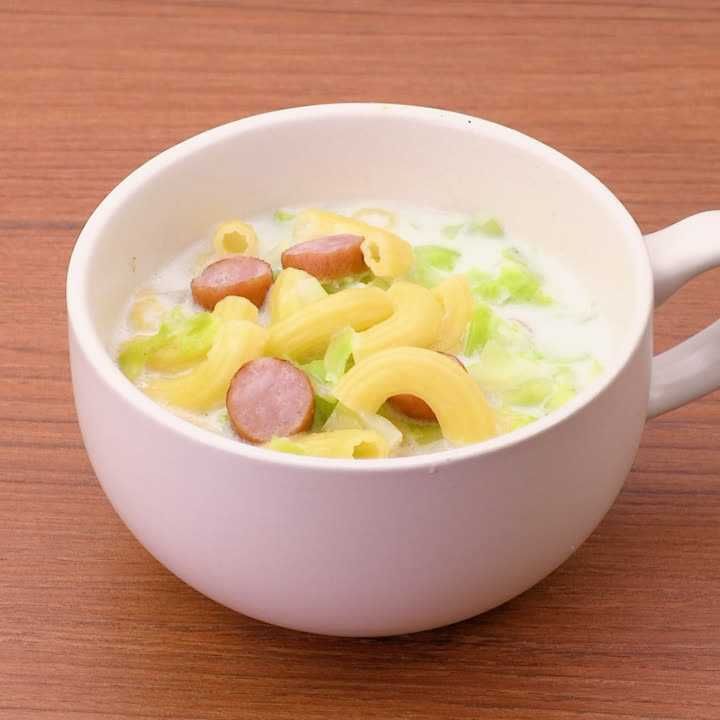 ソーセージとキャベツのミルクスープパスタ