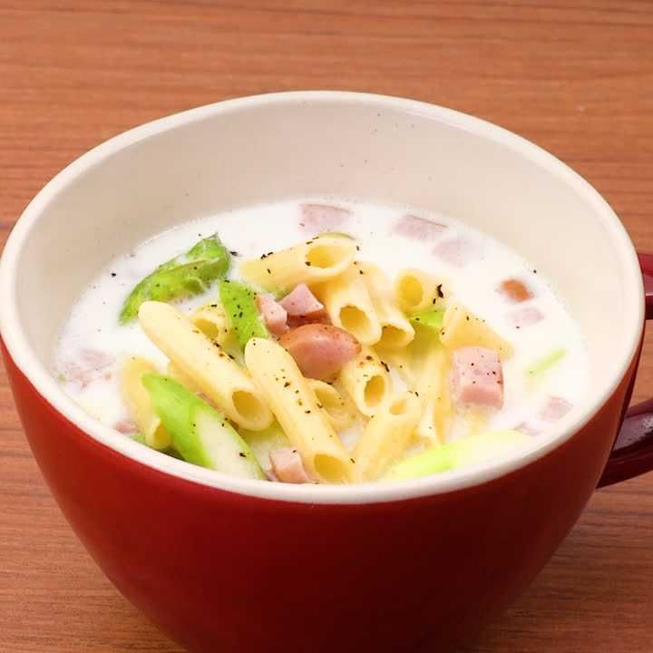ソーセージとアスパラのミルクスープパスタ