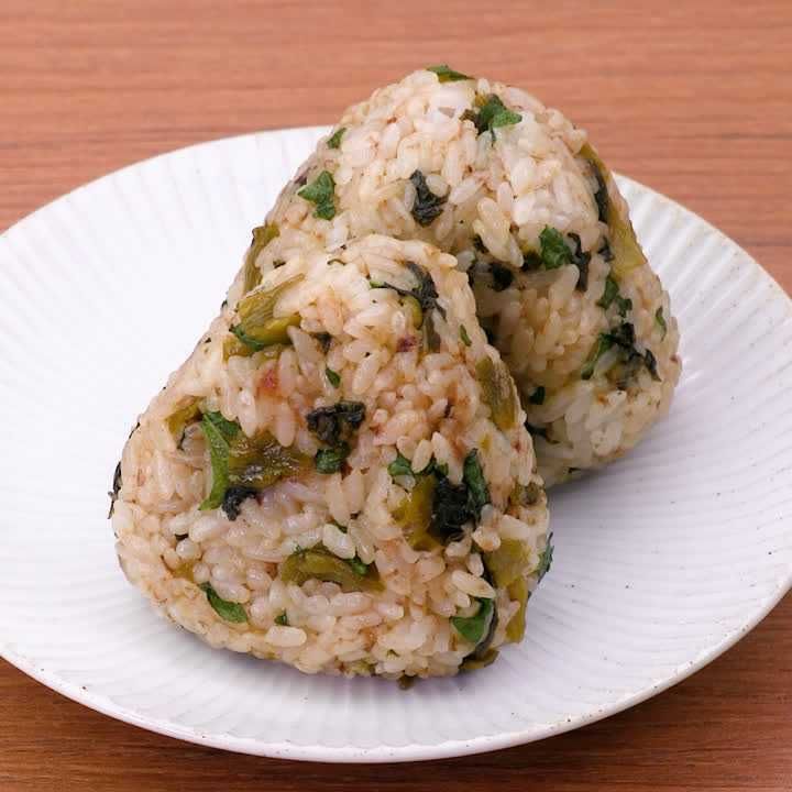 高菜と大葉のおかかおにぎり