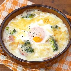 「オートミールのカルボナーラ風ドリア」のレシピ動画