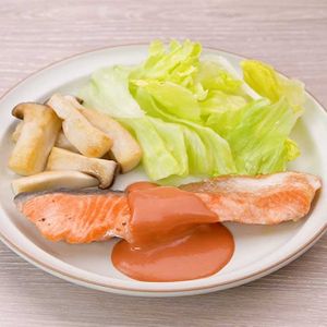 「鮭とエリンギのソテーオーロラソース」のレシピ動画