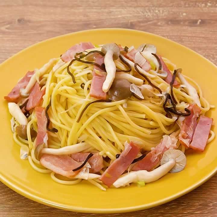 しめじと塩昆布のパスタ