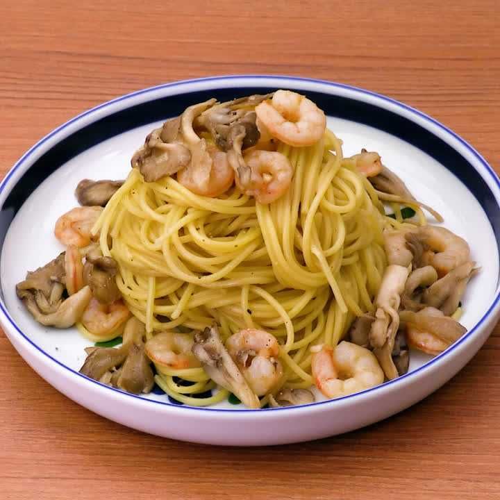 えびとまいたけの和風パスタ