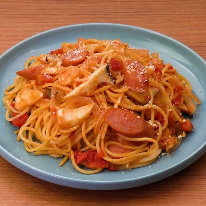 ソーセージとエリンギのトマトパスタ