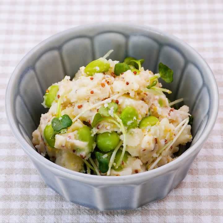 枝豆とかいわれのポテトサラダ