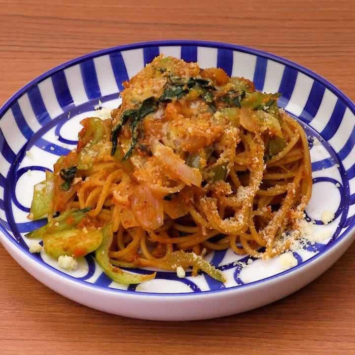 チンゲン菜のミートソースパスタ