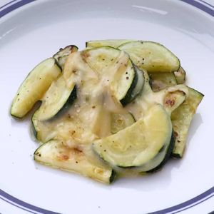 「ズッキーニのチーズソテー」のレシピ動画