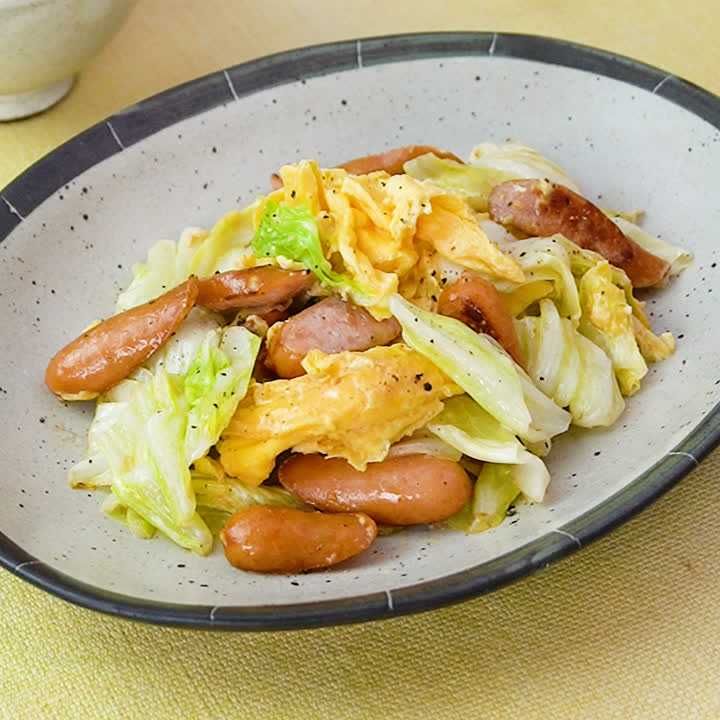 ウインナーとキャベツの卵マヨ炒め