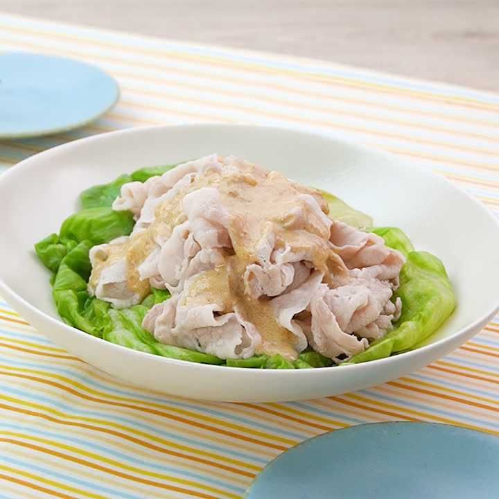 ゆで豚とレタスのヨーグルト味噌だれ