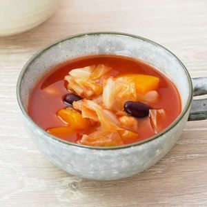 「パプリカと豆のトマトスープ」のレシピ動画