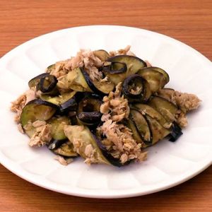 「なすとツナの塩炒め」のレシピ動画