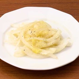 玉ねぎのチーズ炒め